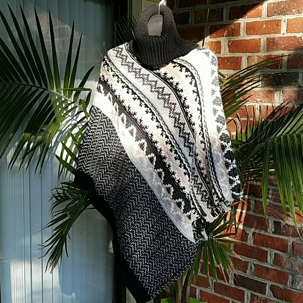 Cocogio (Italy) Poncho