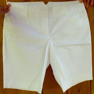 ‼️SALE‼️EXPRESS white shorts