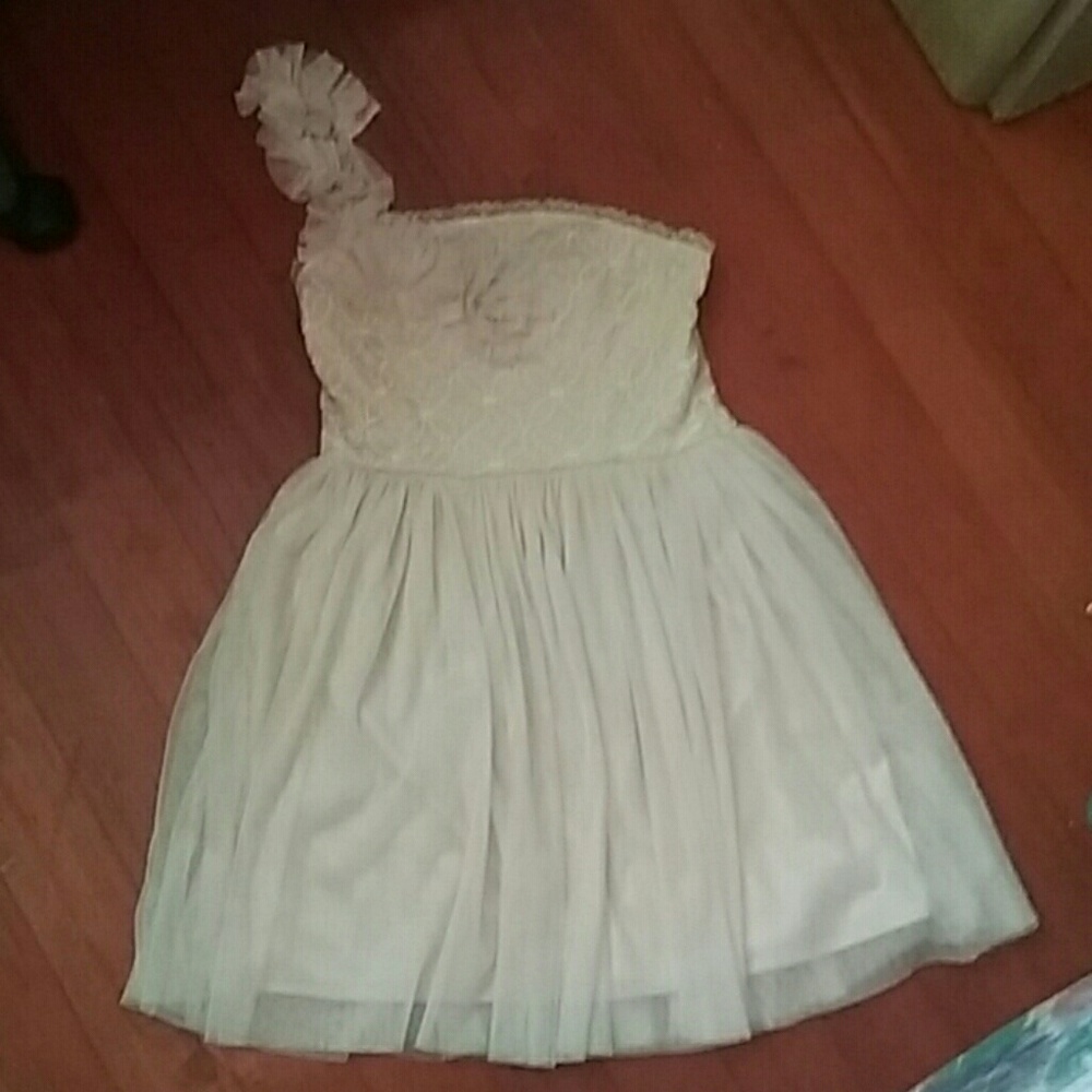 Poetry spring one-shoulder strap beige dress