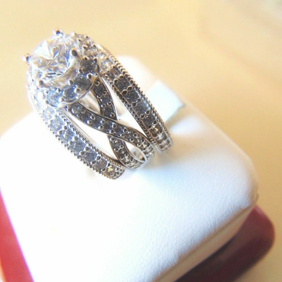 72 off Jewelry 3pc Engagement Ring with 2 wedding bands size 7 from 💍💍💍💍💍💍's closet on Poshmark