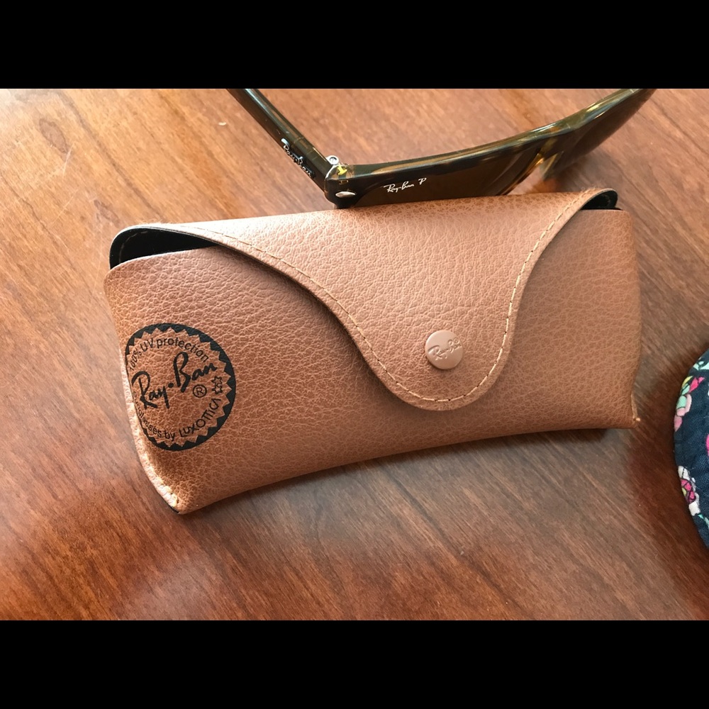 Rayban's - Picture 4 of 4