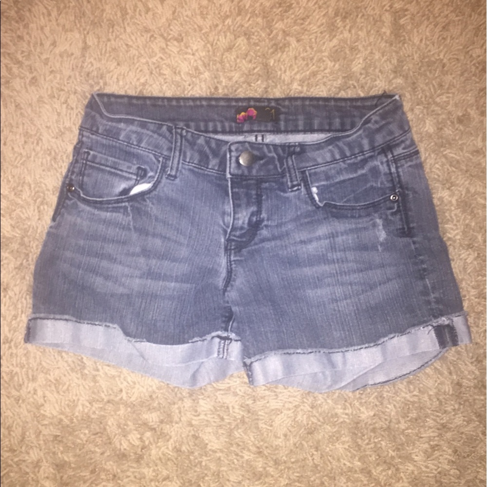 Dark blue/grey shorts