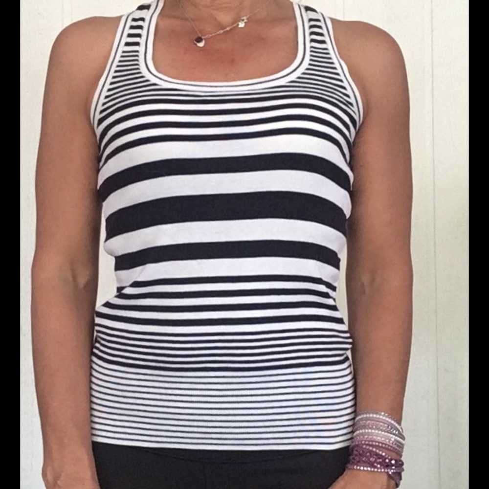 MASSIMO DUTTI SWEATER TANK - Picture 1 of 4