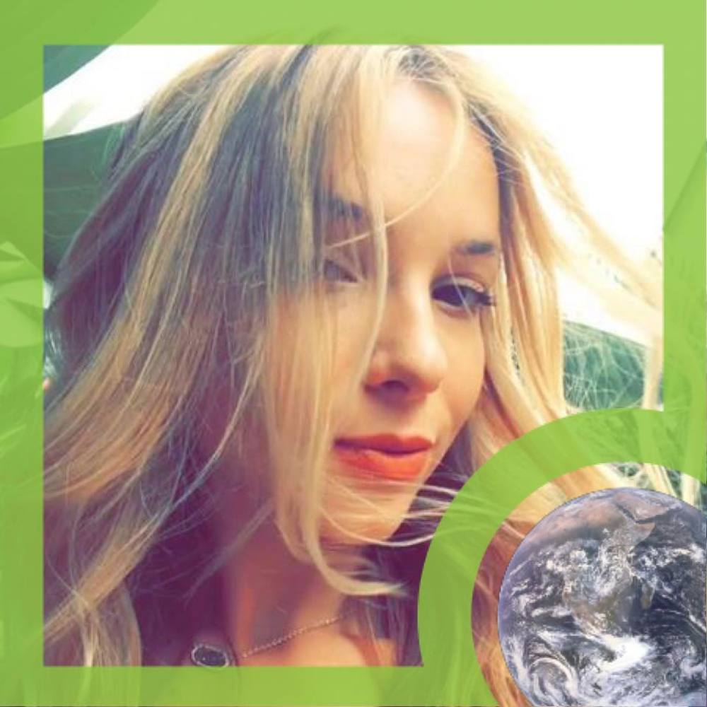 Meet your Posher, Alexis