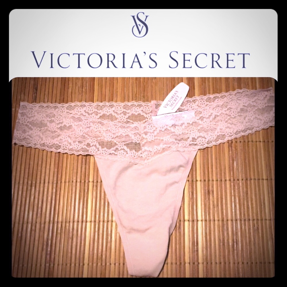 VS Low Rise Thong