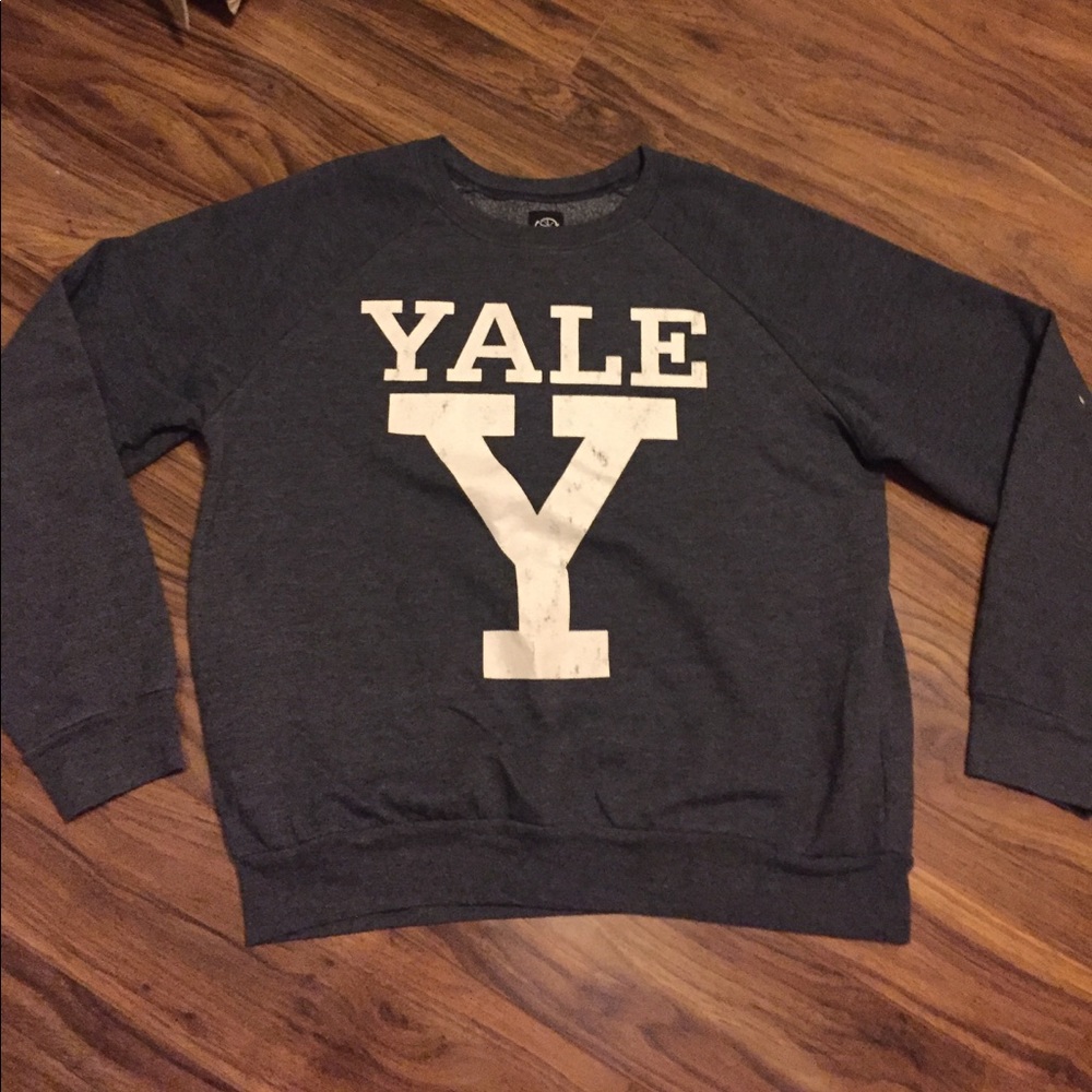 YALE sweatshirt