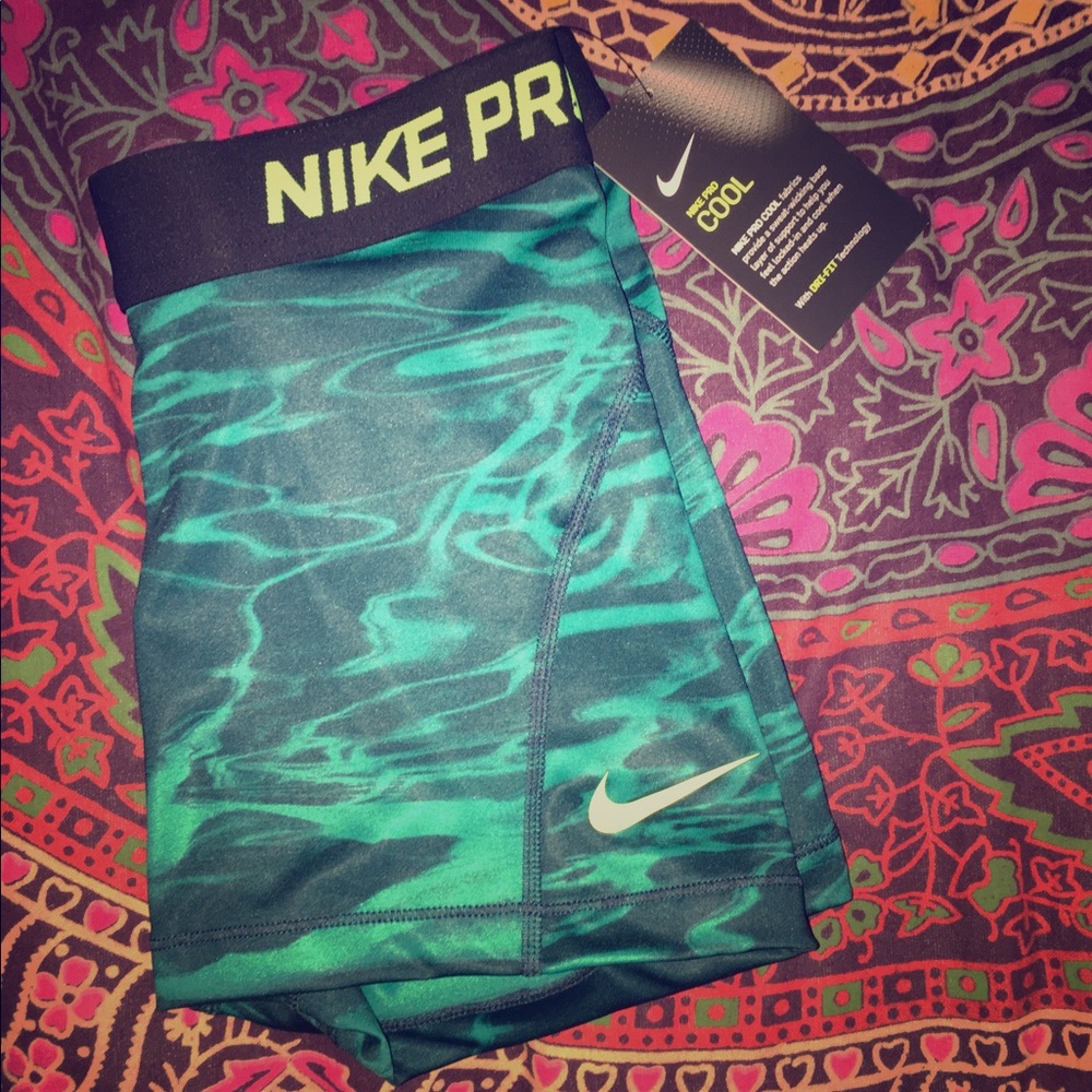 Blue Nike Pro cool shorts size small