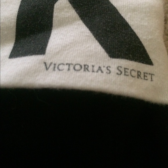 Pink Victoria secrets yoga shorts - Picture 2 of 4