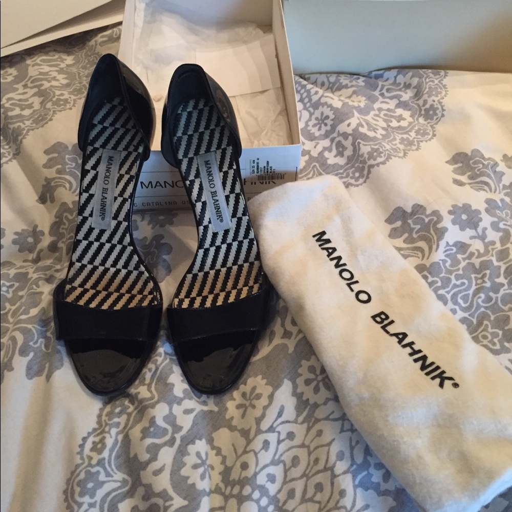 Black Manolo Blahnik patent peep toe D'Orsay