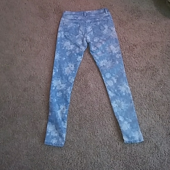 Jeans - Picture 3 of 3