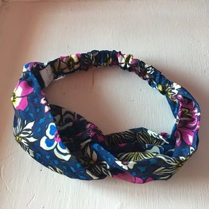 Vera Bradley African Violet Stretch Headwrap