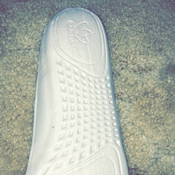 Yeezy Moonrocks V1 9.5 main image 4