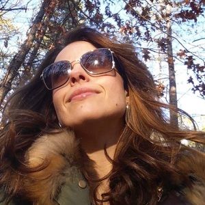 Meet your Posher, Alexis