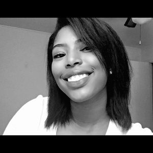 Meet your Posher, Michaela