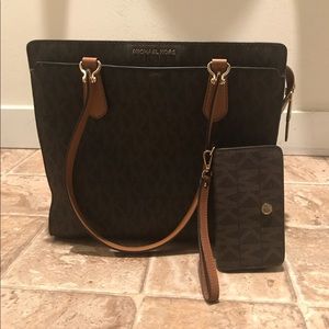 Michael Kors Tote