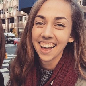 Meet your Posher, Danielle