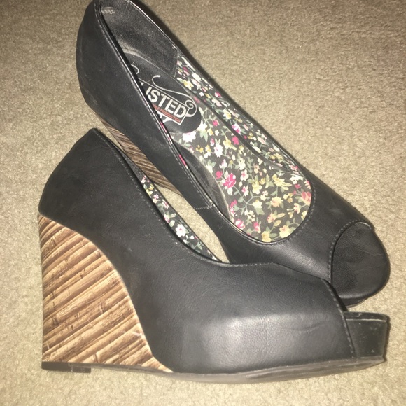 Open toe wedges - Picture 2 of 2