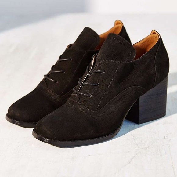 Urban Outfitters Cooperative Nia Oxford Heels 8 - Picture 5 of 8