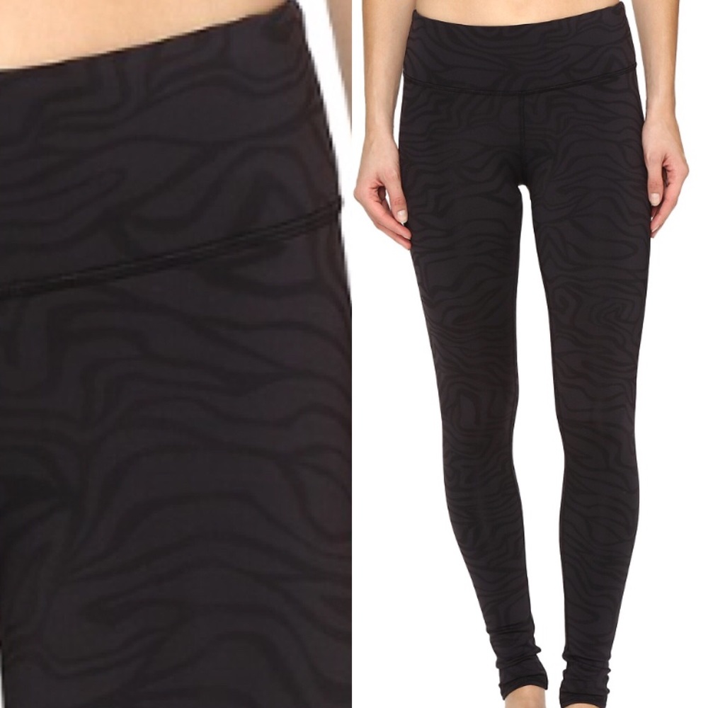 NWT Alo Yoga Airbrush Leggings, Black Zebra