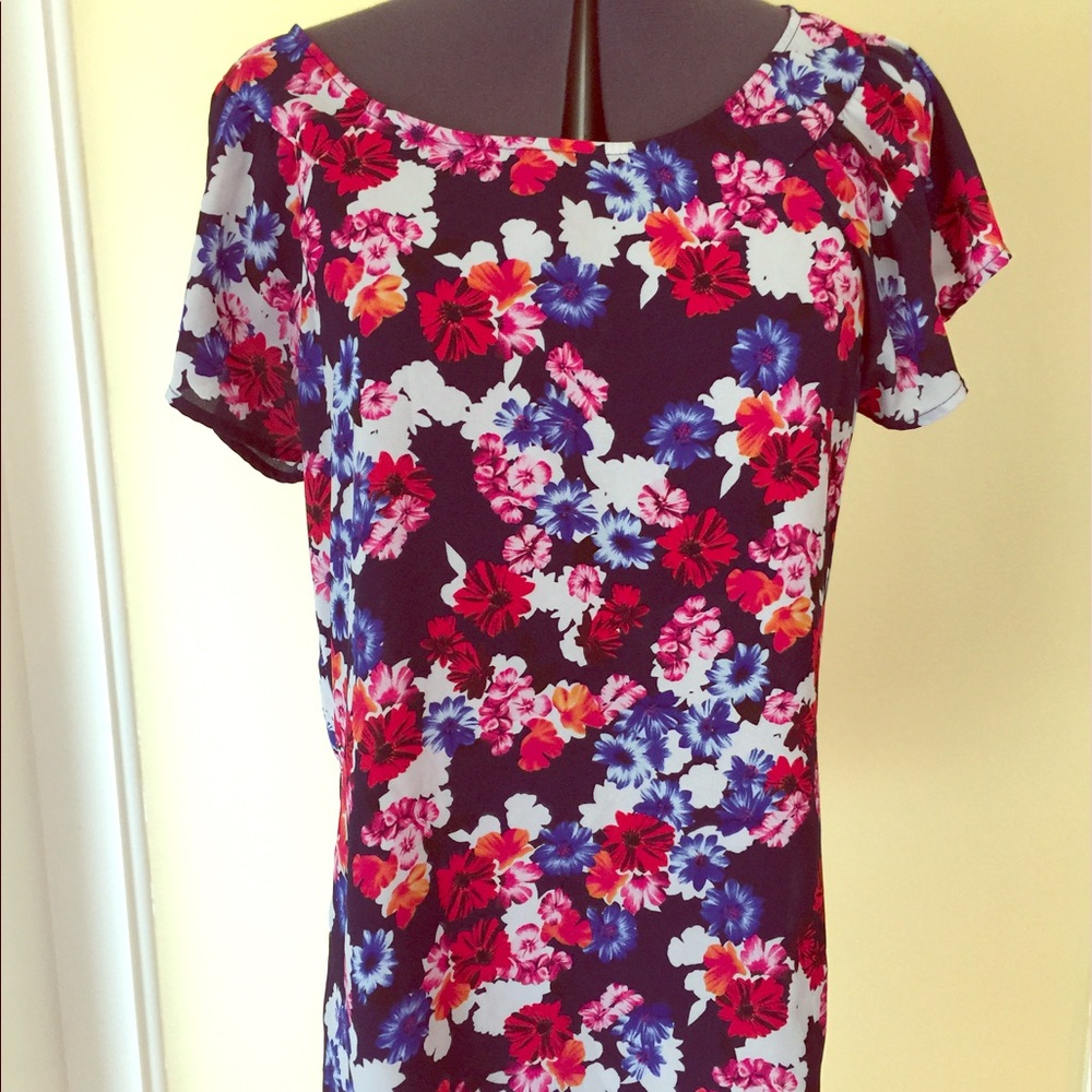 Express small bright floral light weight blouse