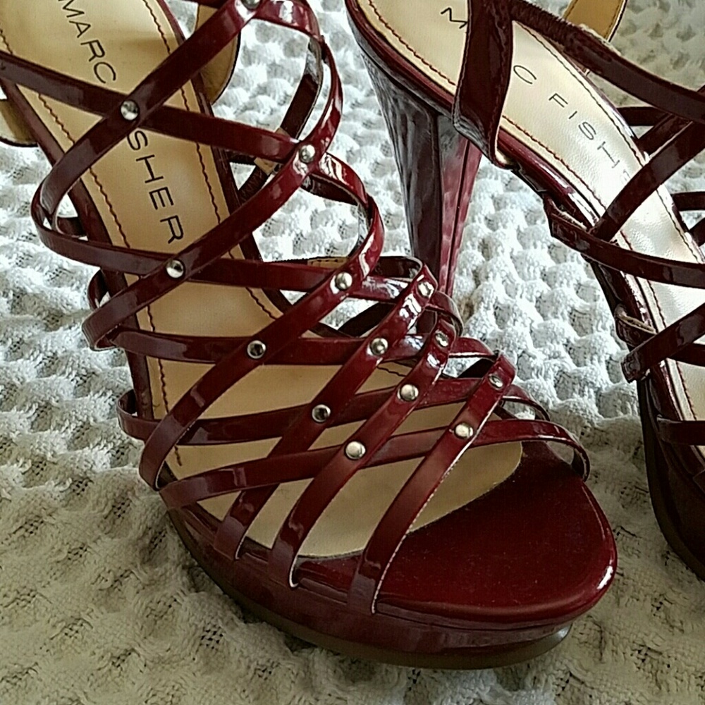 Shoes - Picture 2 of 4