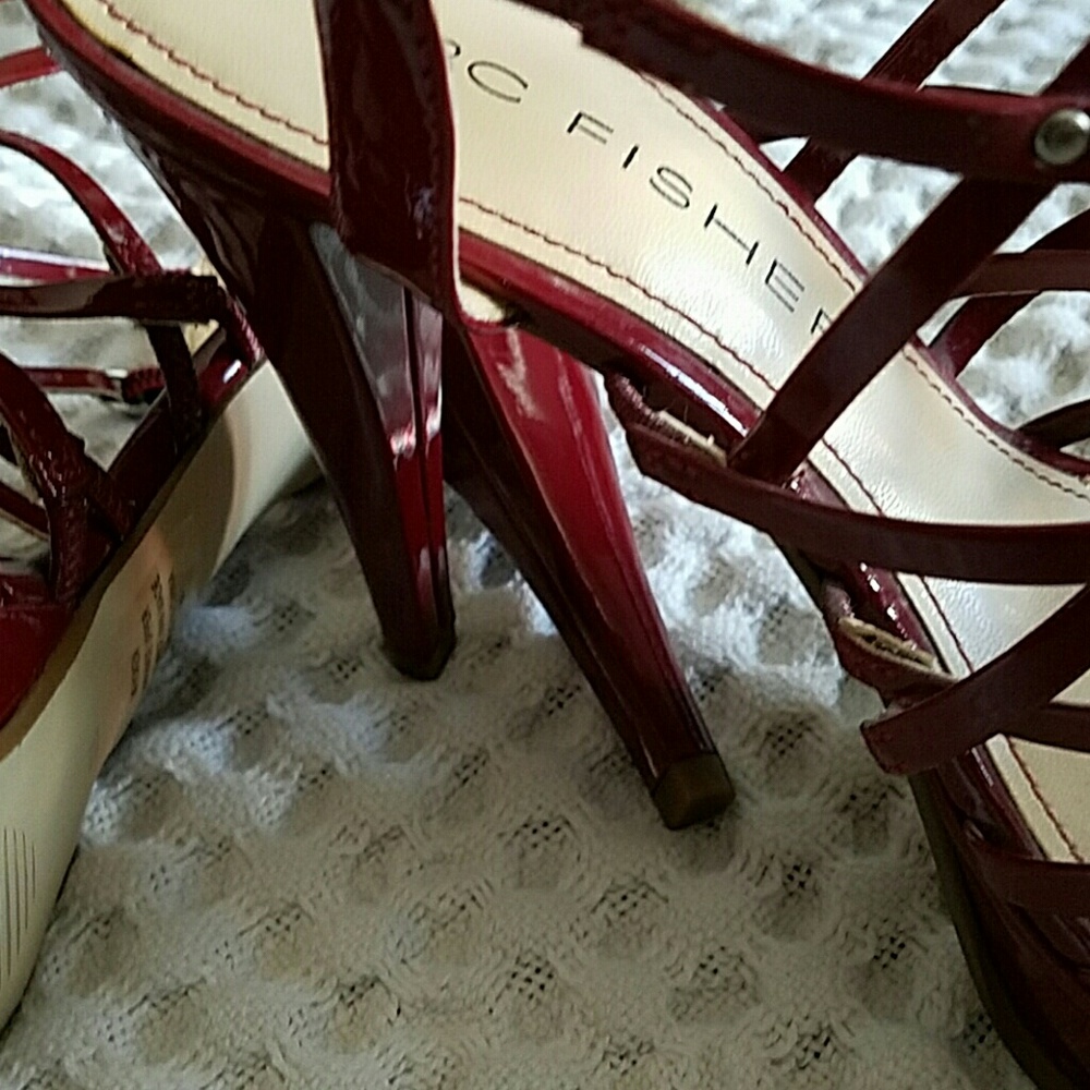 Shoes - Picture 3 of 4