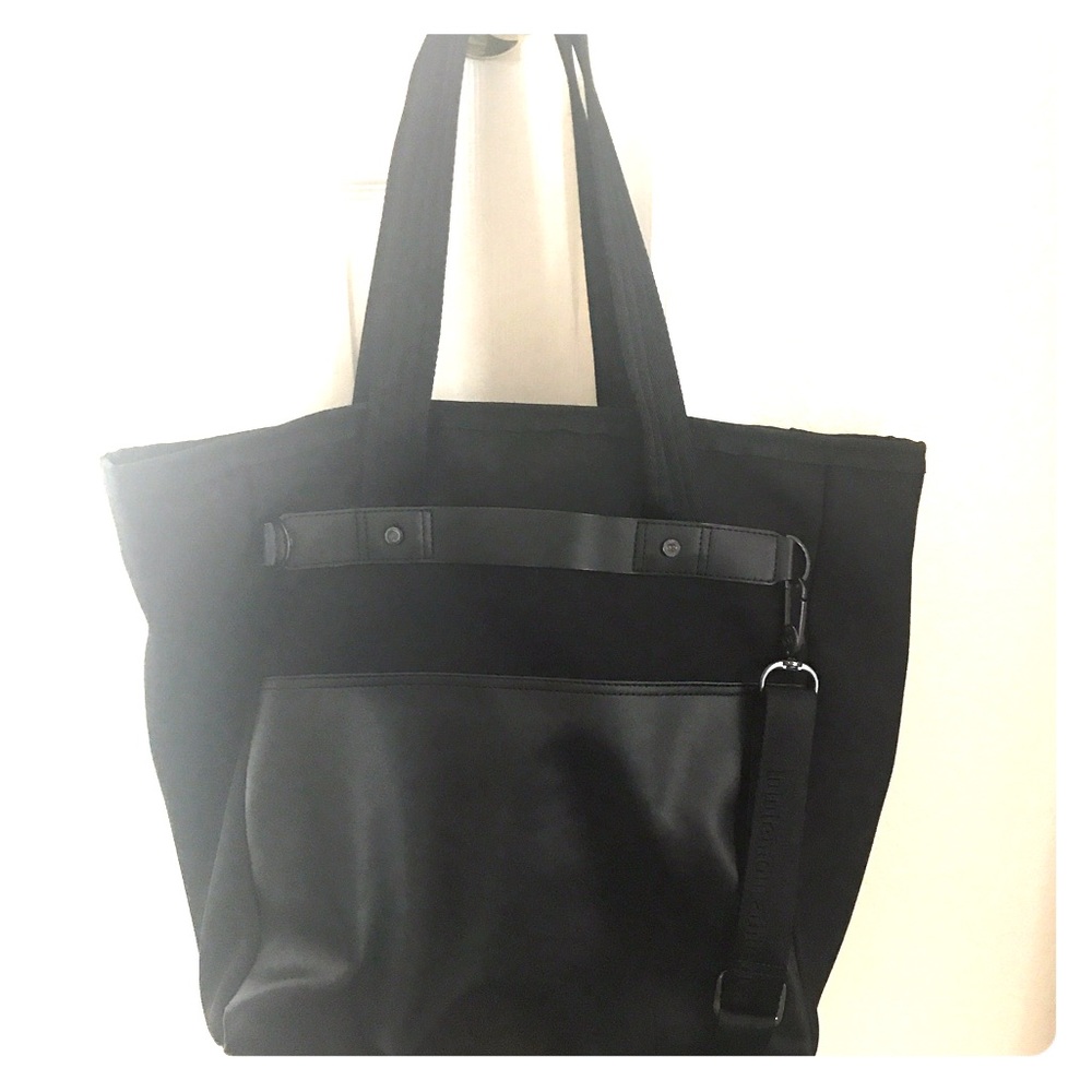 Lululemon black tote bag!