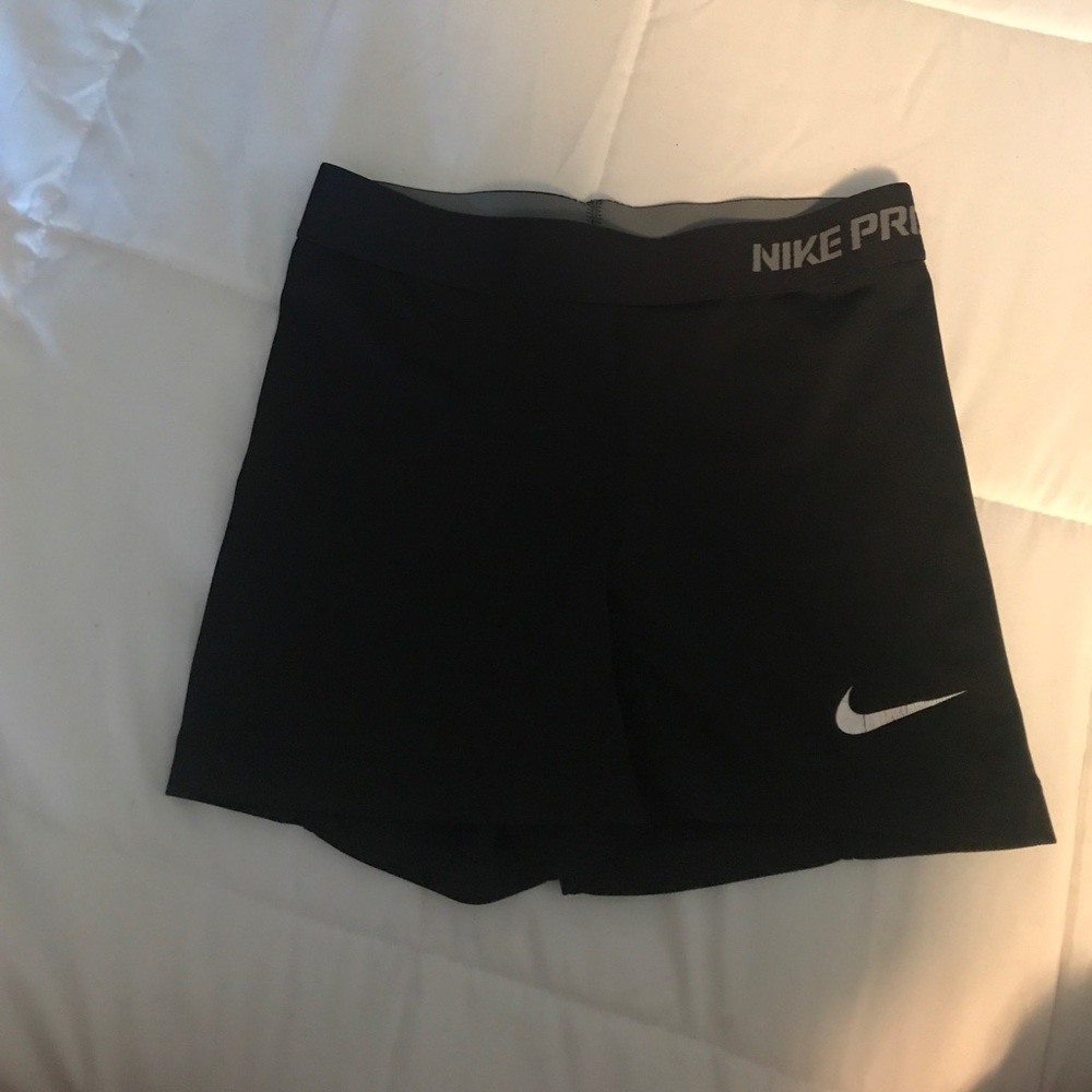 Nike pros (black)