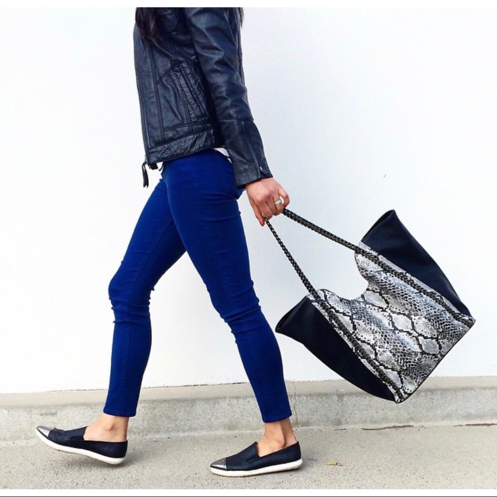 Snakeskin Tote - Picture 2 of 4