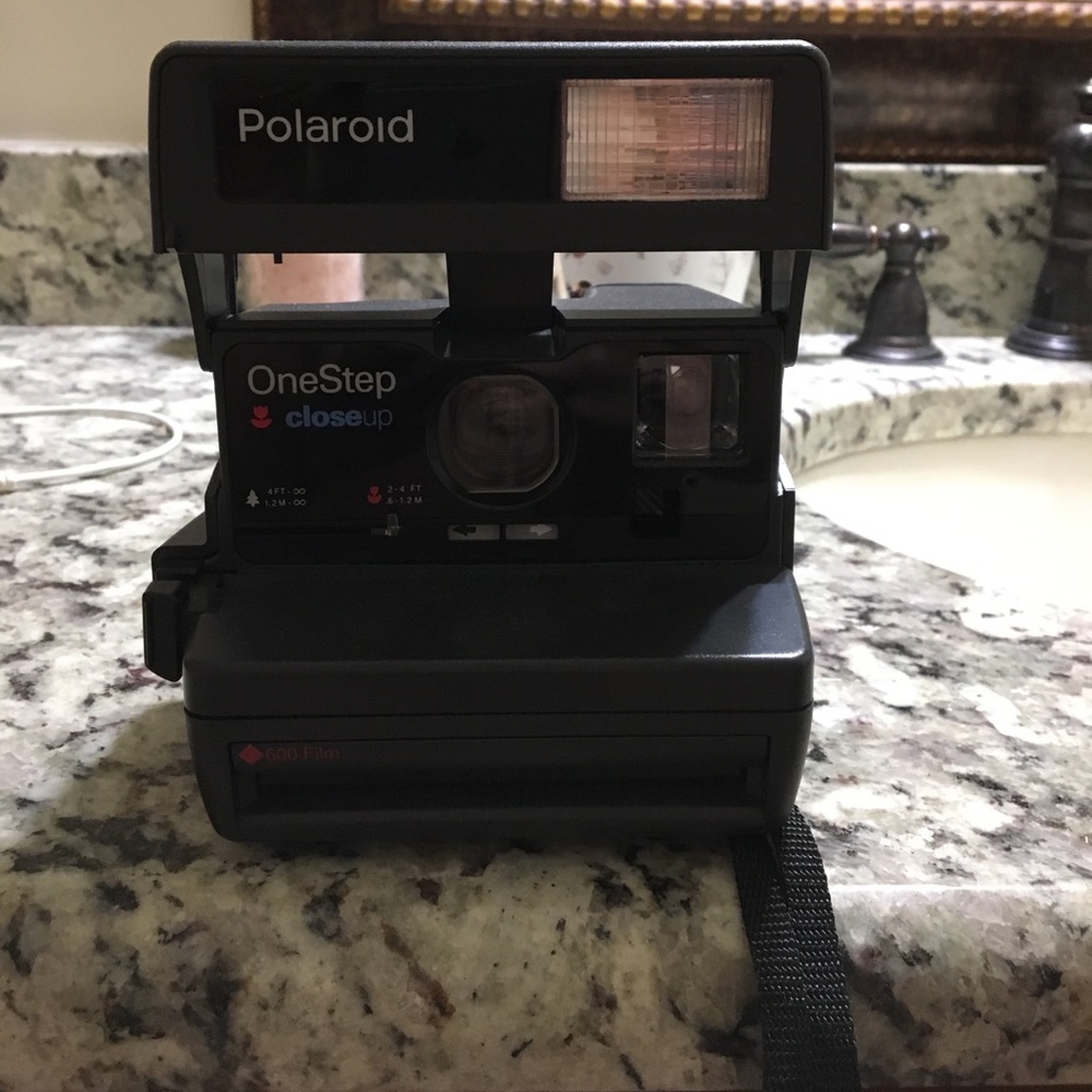 Real Classic Polaroid Black Camera