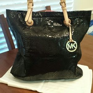 Michael kors handbag