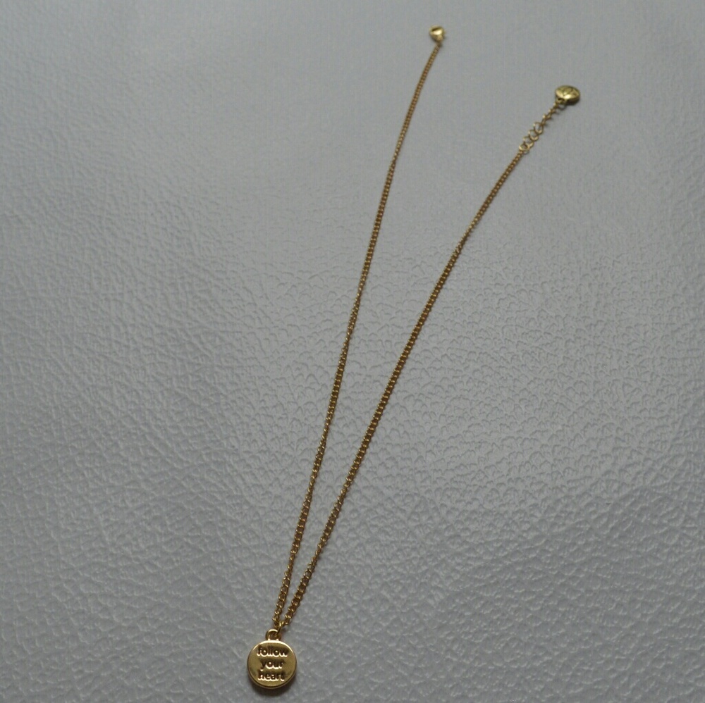 Brand New Follow Your Heart Gold Pendant Necklace - Picture 2 of 5