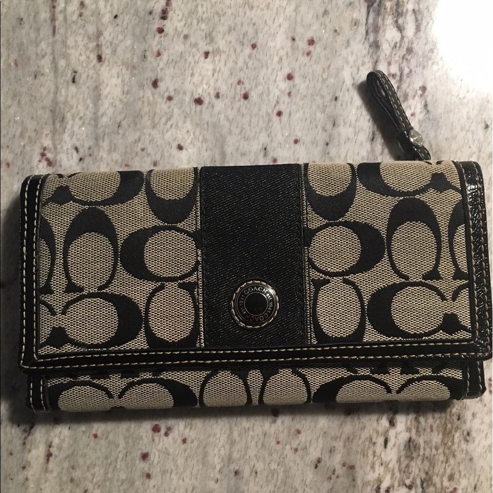 Authentic Coach wallet