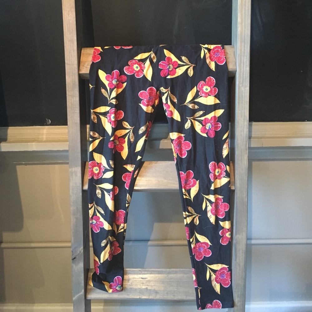 Lularoe one size leggings