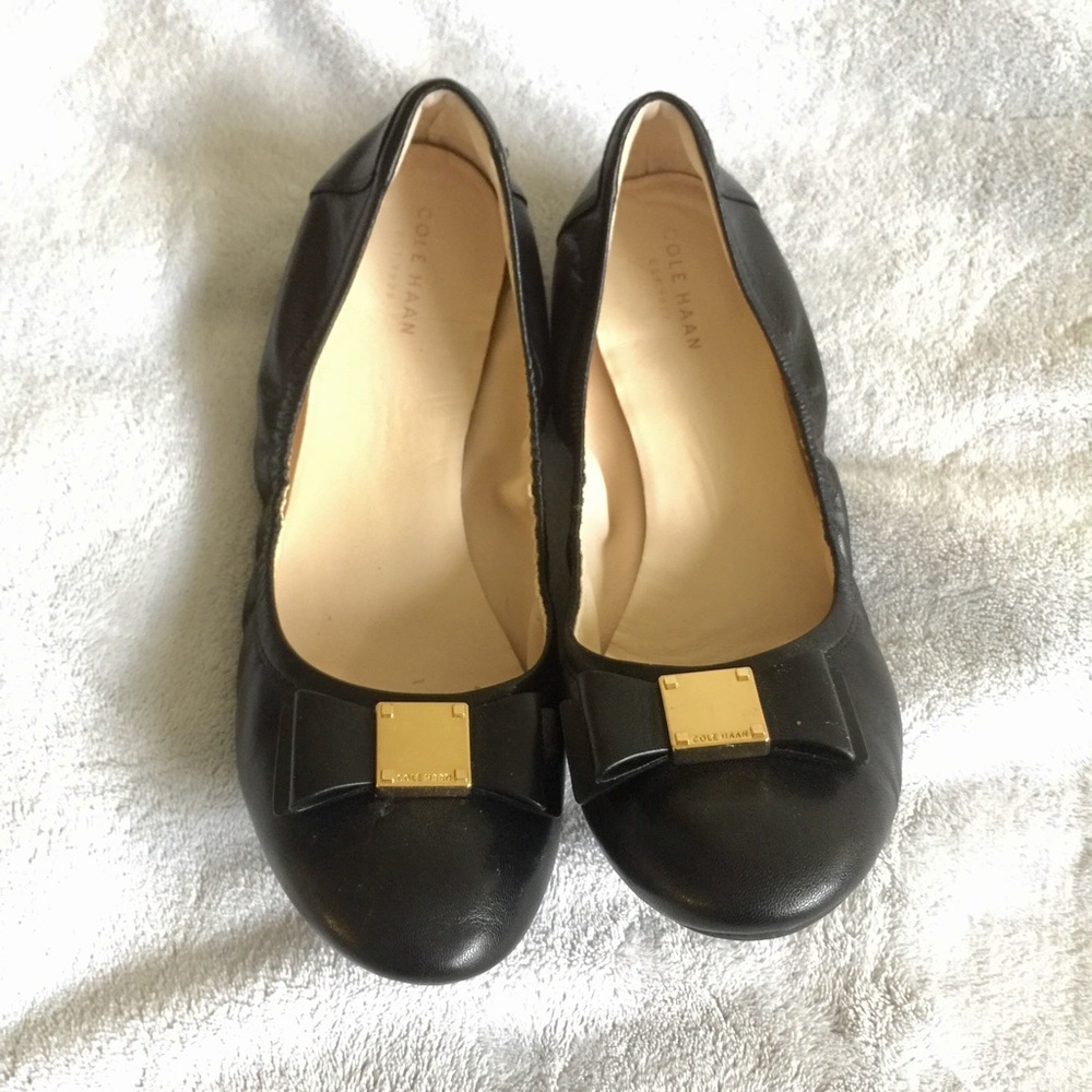 Cole Haan black leather flats