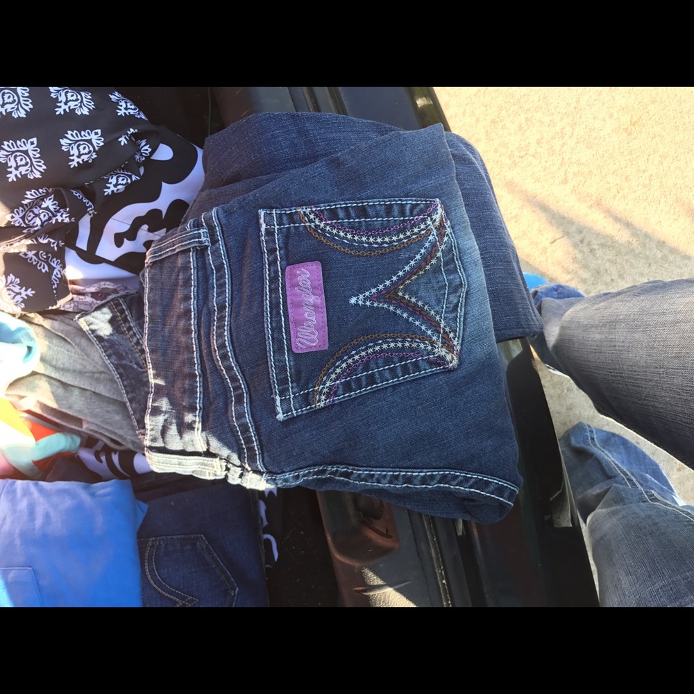 Women's wranglers