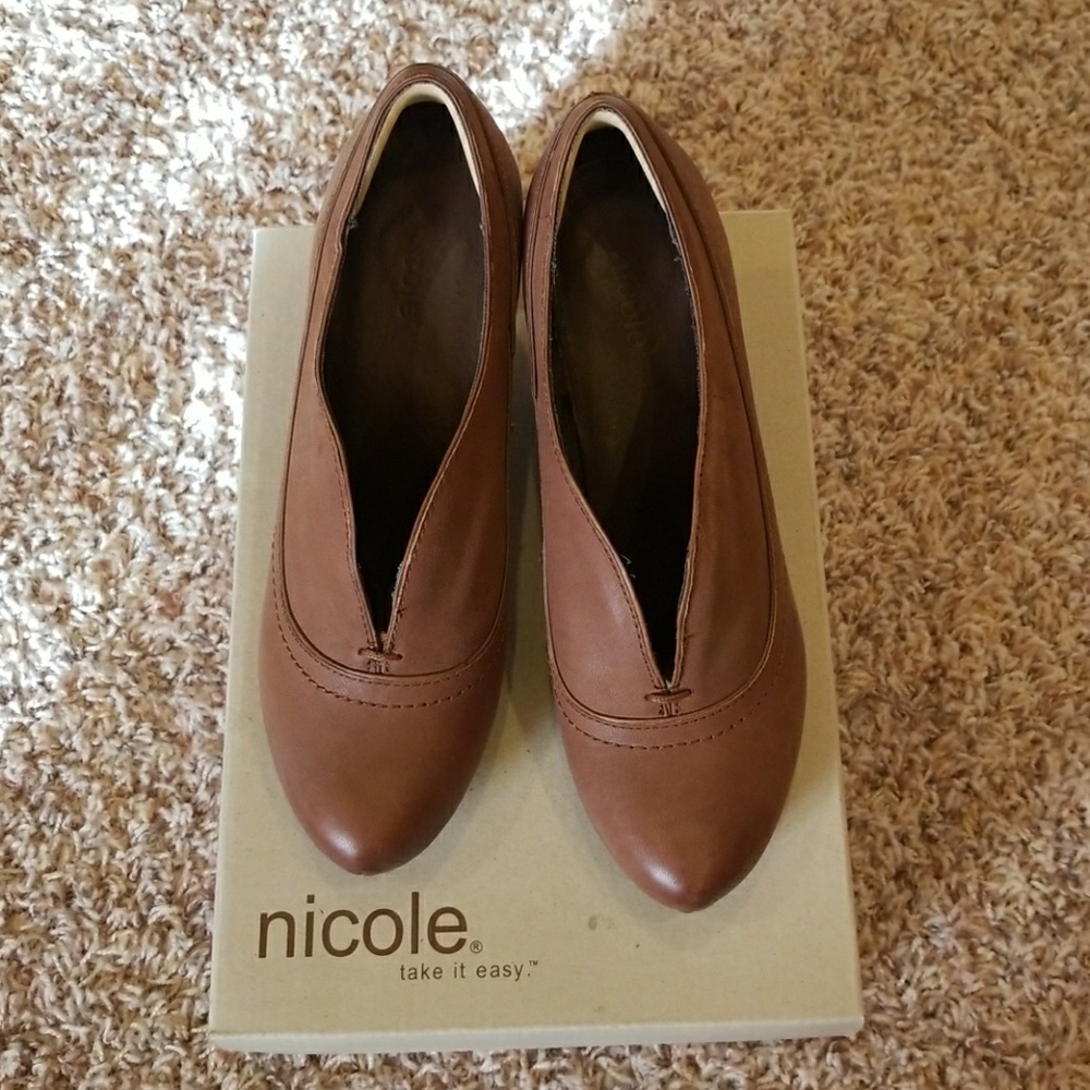 Brown leather heels