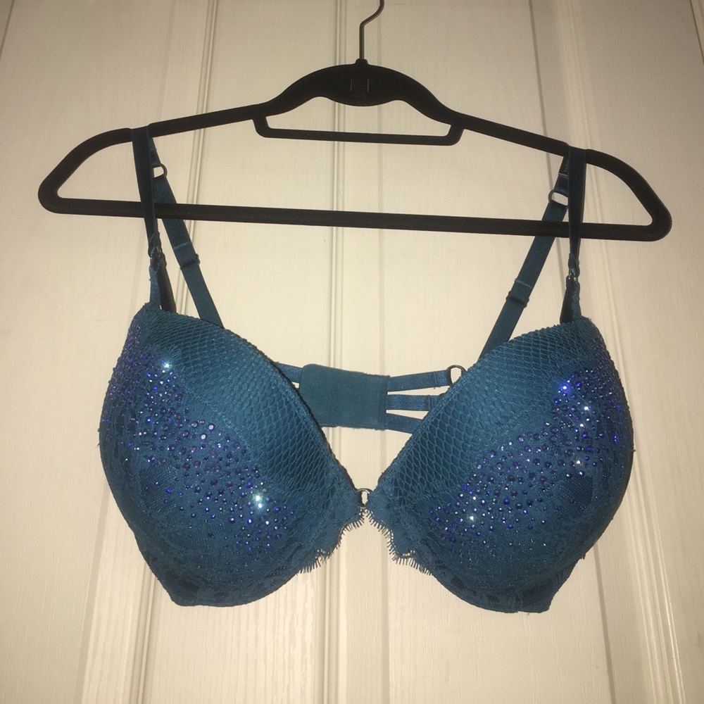 Blue Lace Victoria's Secret bra