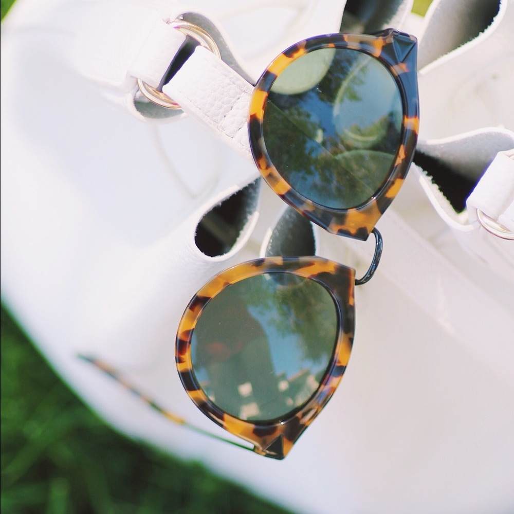 MAKE AN OFFER- Authentic Karen Walker Harvest