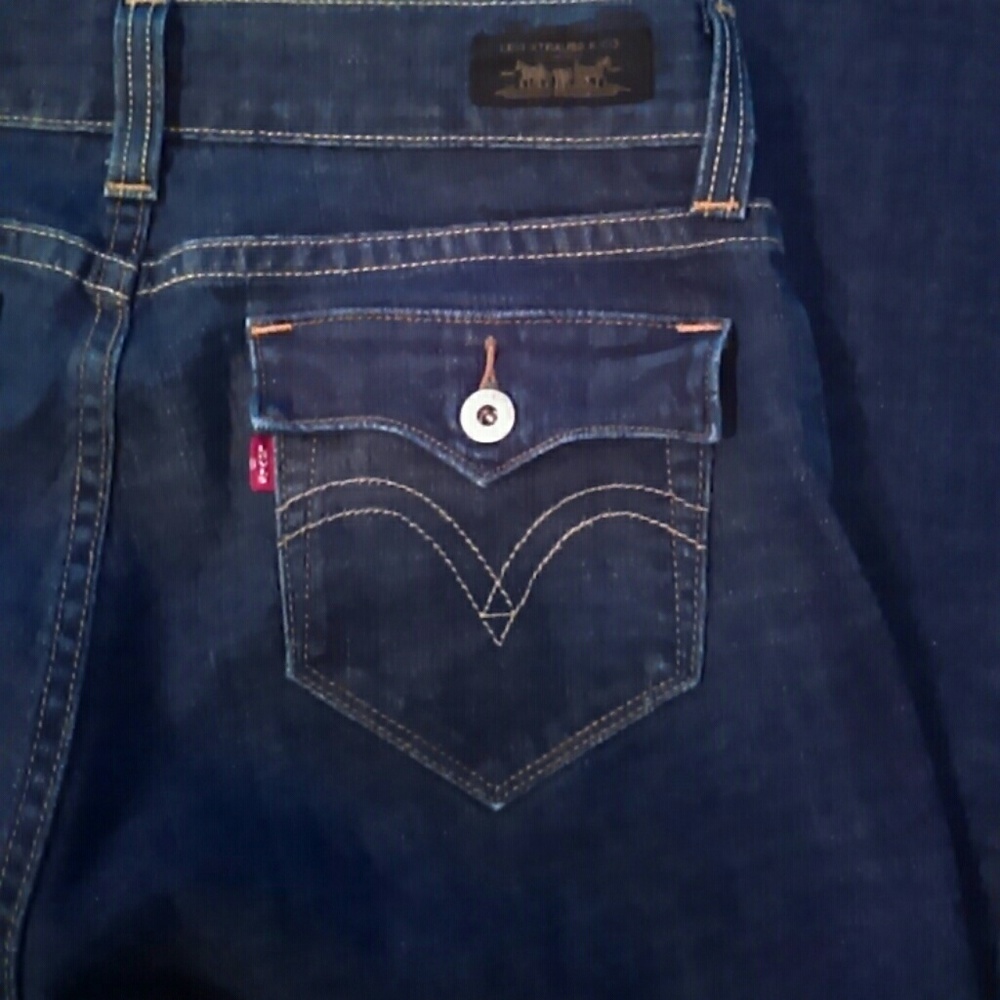 Levi's 542 Tilted Flare jeans