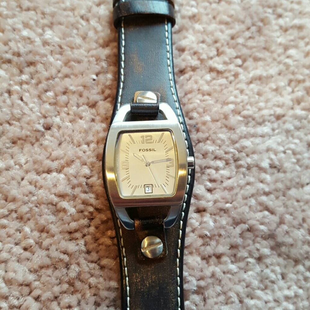 Fossil Watch - Picture 2 of 4