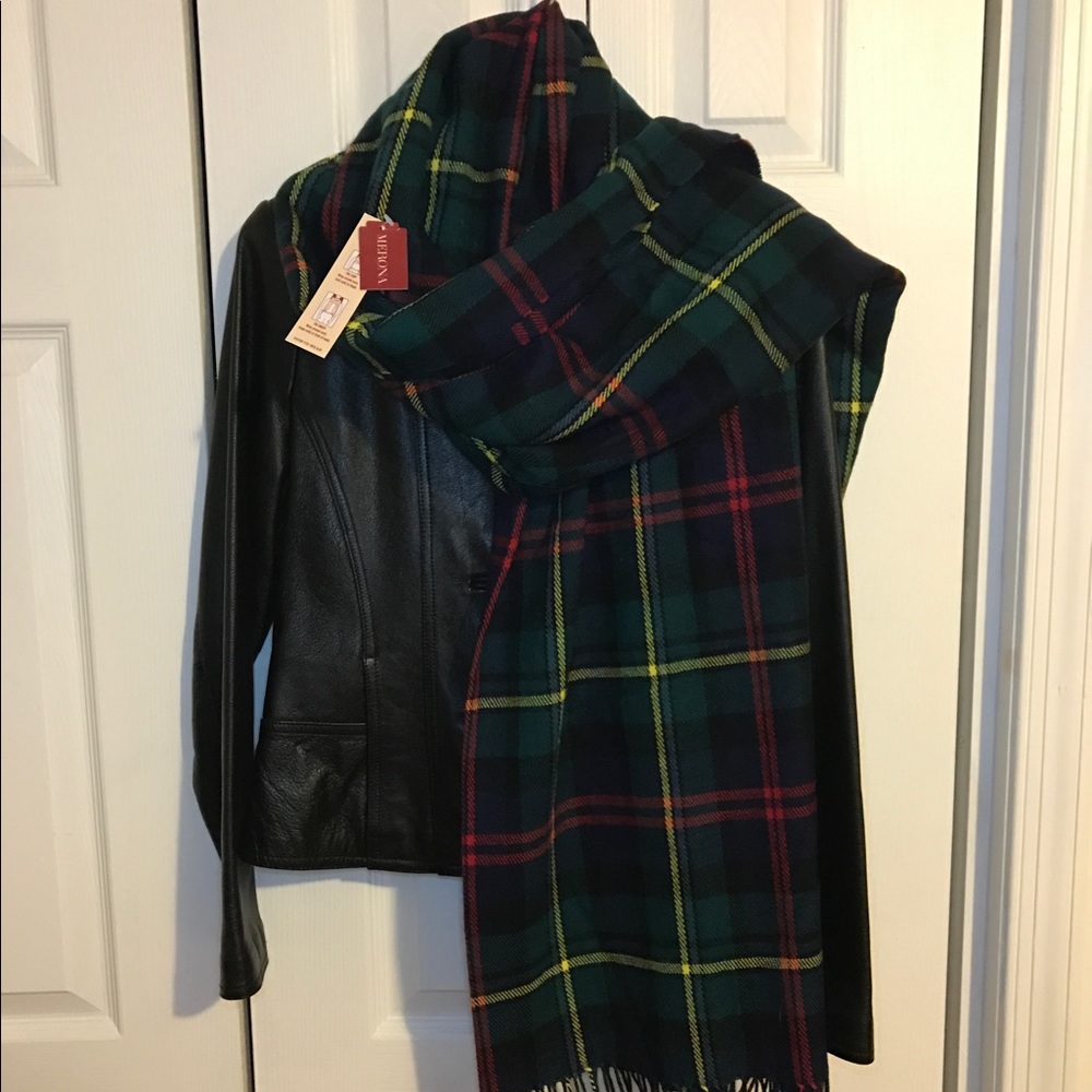 Brand new plaid blanket scarf