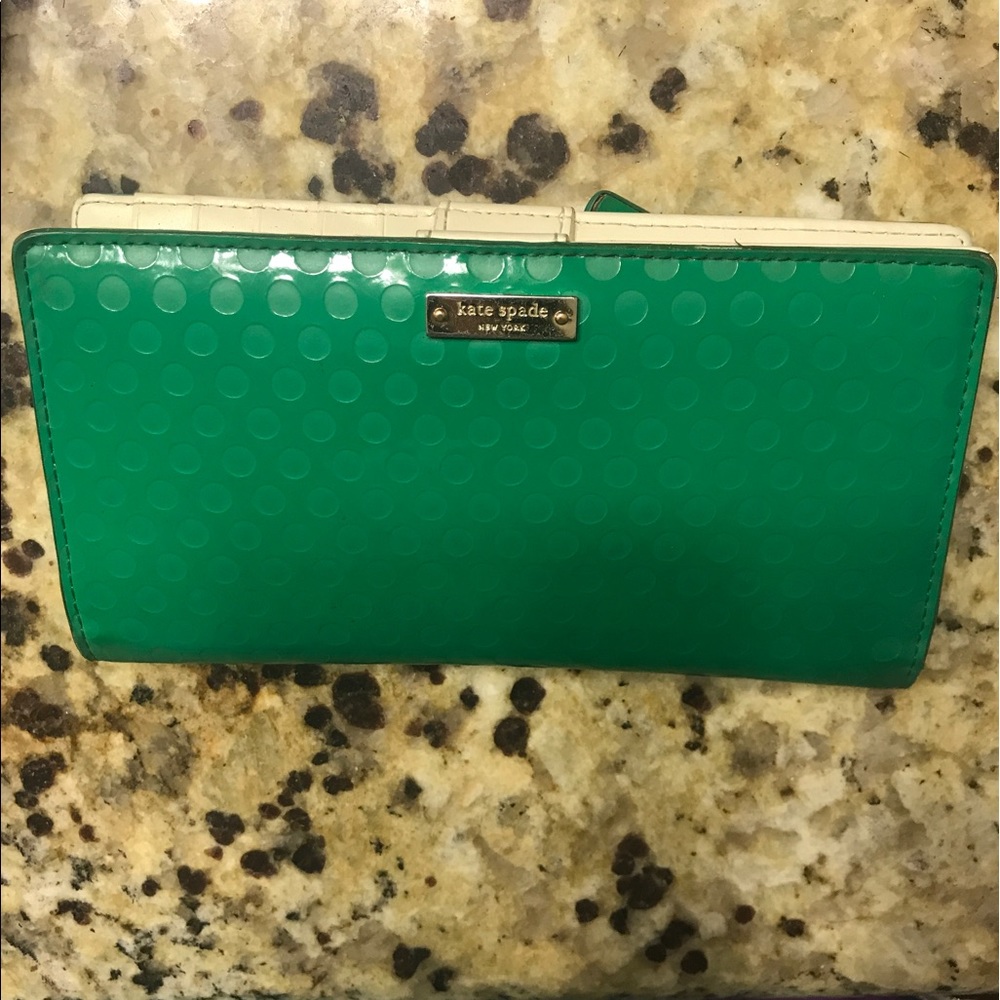 Kate Spade wallet, great condition 🔥