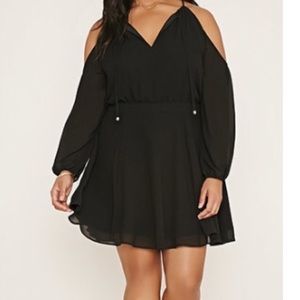 Plus size black dress 😍😍
