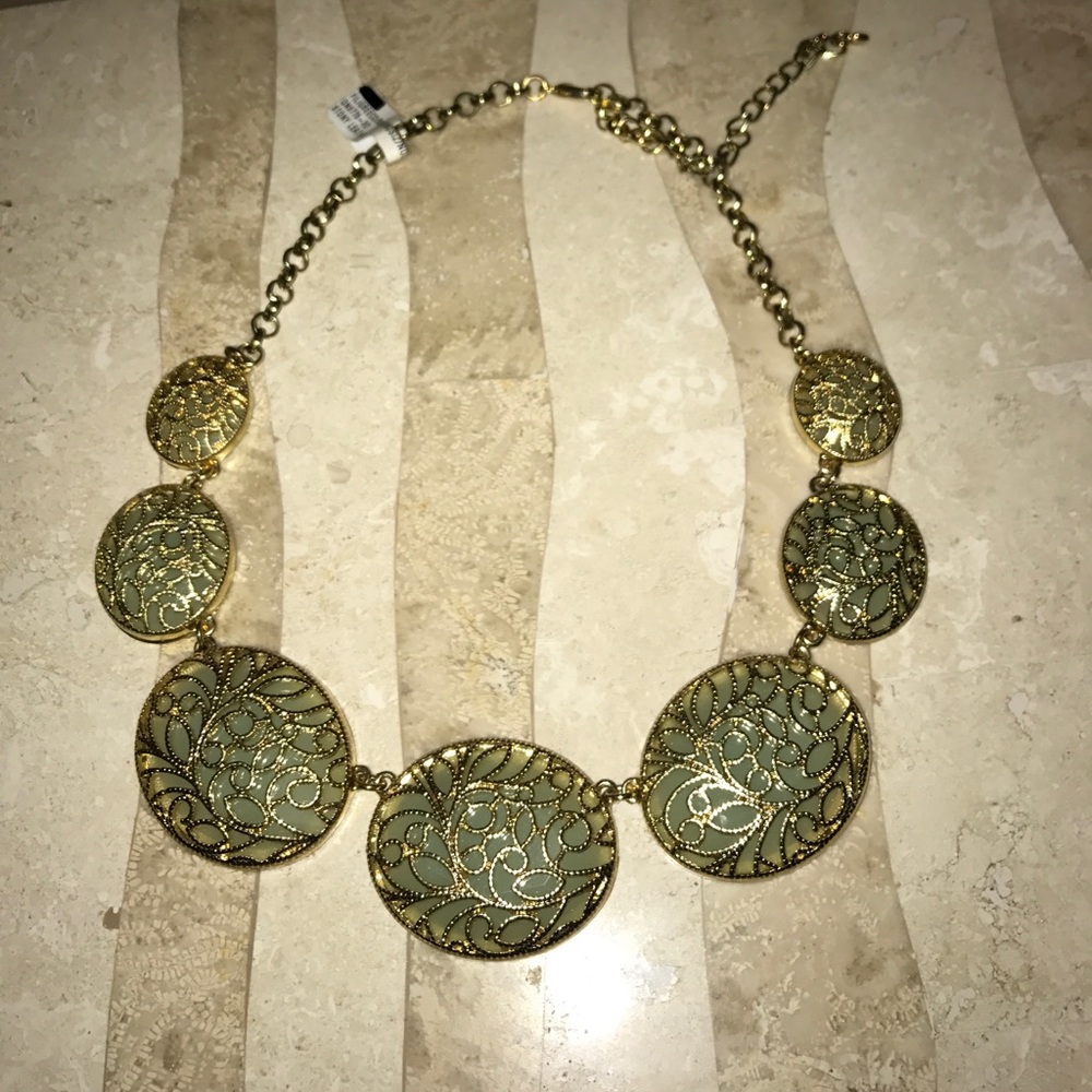 Francesca's Mint and Gold Necklace