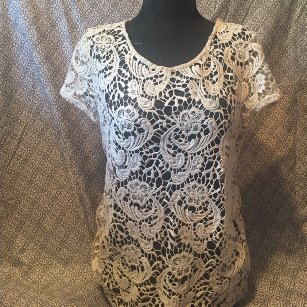 Crochet lace short sleeve top