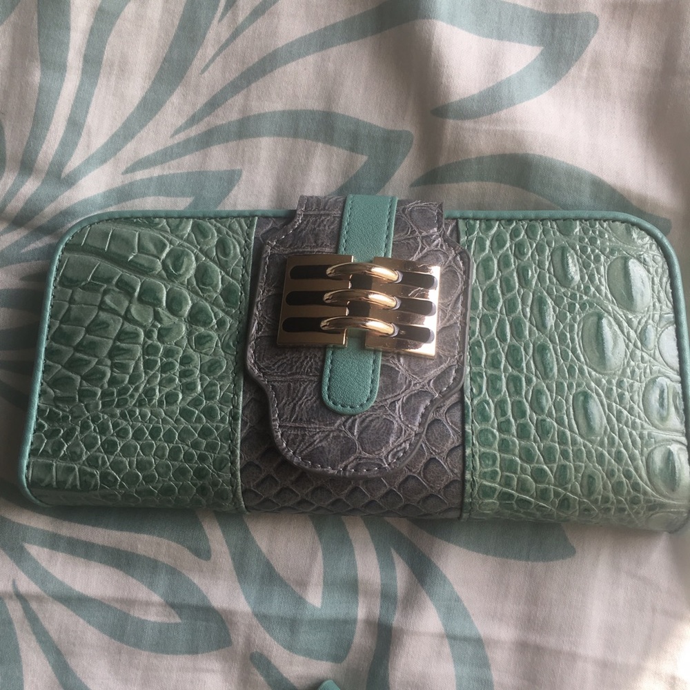Gray and Mint croc wallet and check book insert
