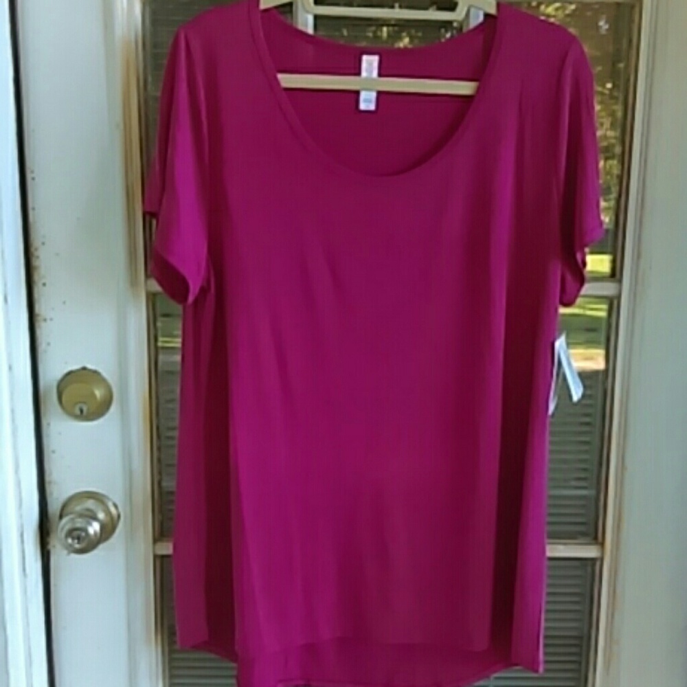 BNWT LulaRoe XL Classic T *PRICE FIRM*