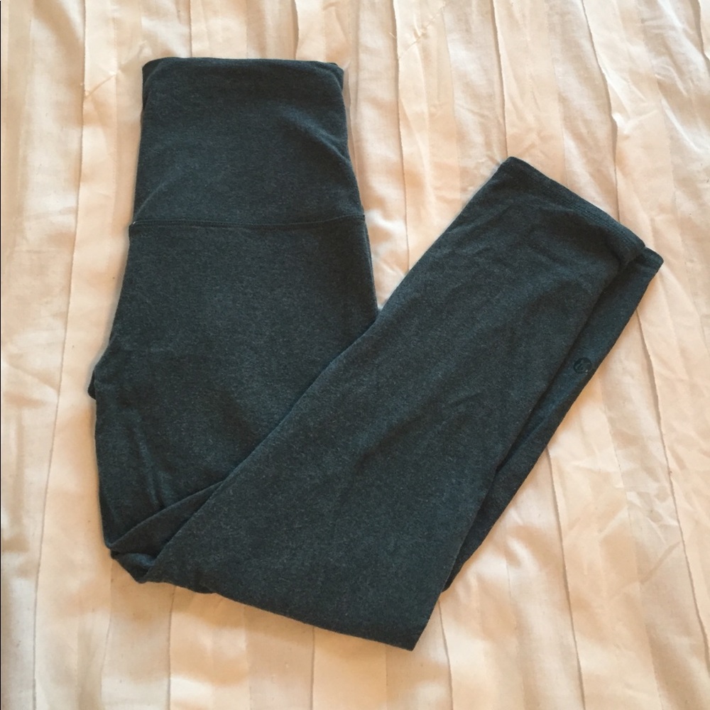 Lululemon Dark Green Leggings - Size 6
