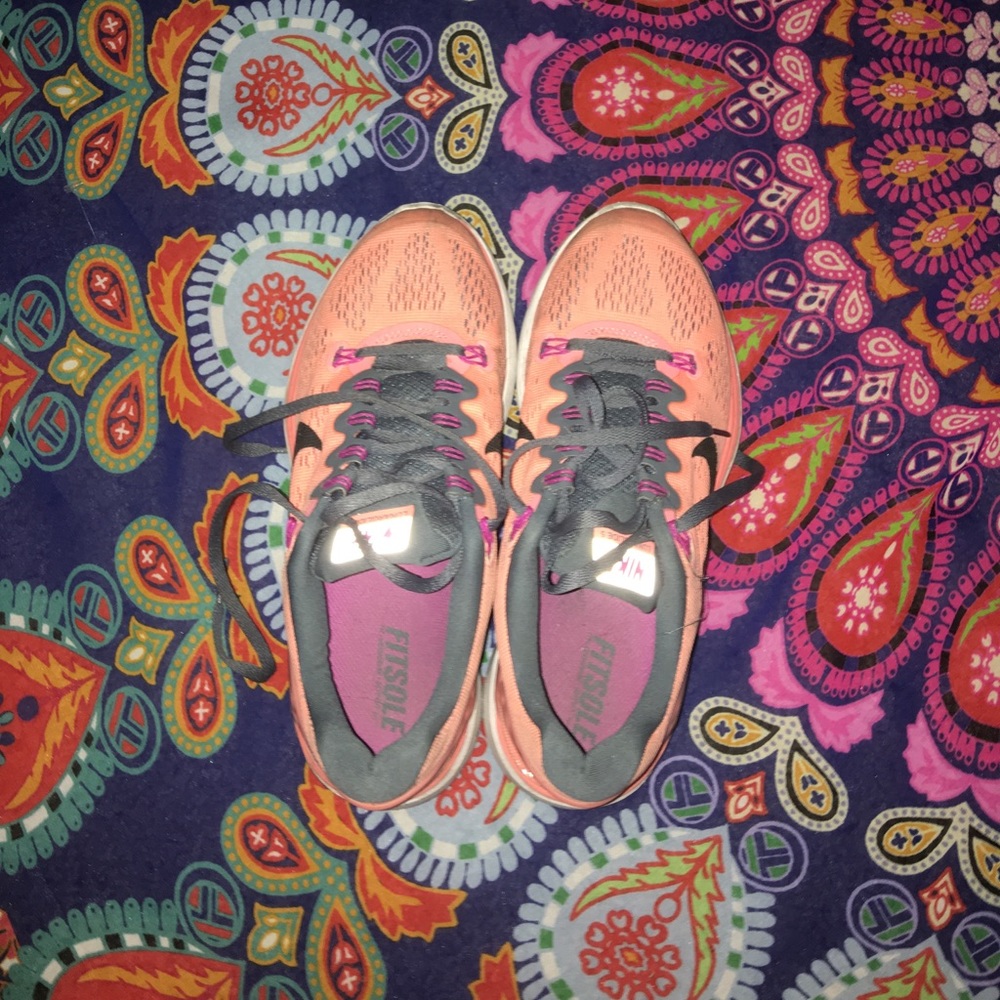 Peach Nike Lunarglide 5s